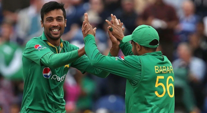 Public thinks we are enemy, says Amir on his relationship with Babar
